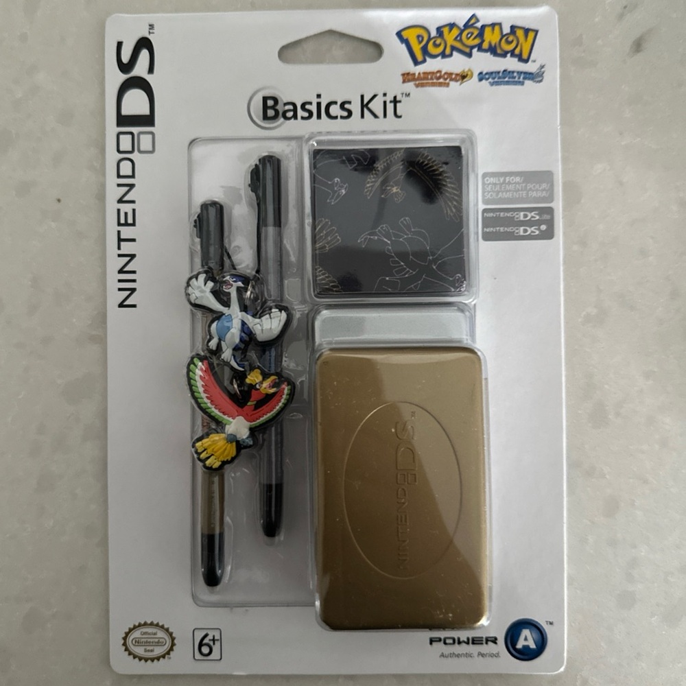 NEW Pokemon Nintendo DS Heartgold & Soulsilver Basics Kit